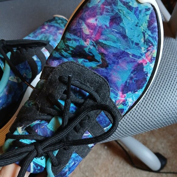 Womens Adidas Running Sneakers Size 8 - Purple/Blue Pretty "Cracked Ice" Pattern - Picture 3 of 8